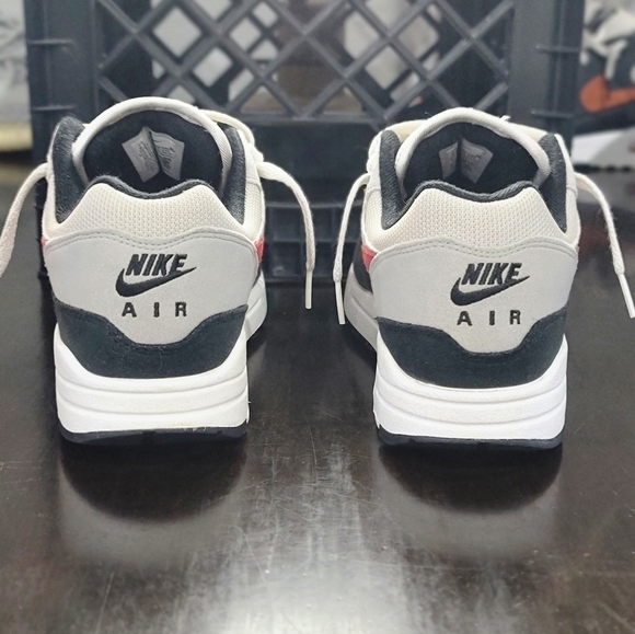 Nike Air Max 1 'Chilli' 2.0 Mens 9.5 Great Cond Fast Shipper - Picture 7 of 9